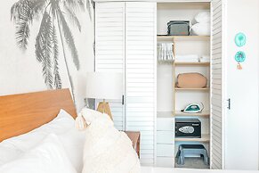 Premium Remodeled Condo with Ocean View and Parking