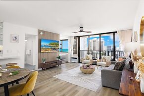 Premium Remodeled Condo with Ocean View and Parking
