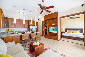 Premium Remodeled Condo with Ocean View and Parking