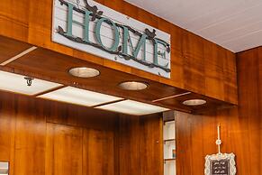 Mountain View Condo with 2 Double Beds and Parking