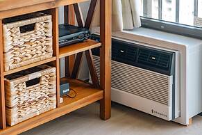 Mountain View Condo with 2 Double Beds and Parking