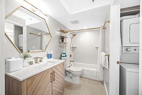 Mountain View Condo with 2 Double Beds and Parking