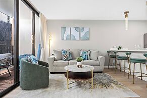 Mountain View Condo with 2 Double Beds and Parking