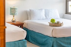 Mountain View Condo with 2 Double Beds and Parking