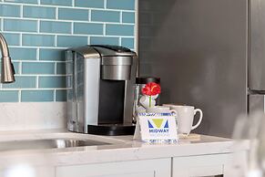 Mountain View Condo with 2 Double Beds and Parking