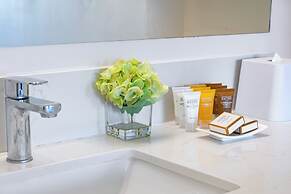 Mountain View Condo with 2 Double Beds and Parking