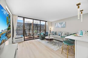 Mountain View Condo with 2 Double Beds and Parking