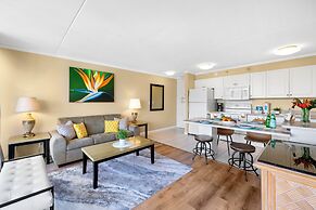 Mountain View Condo with 2 Double Beds and Parking