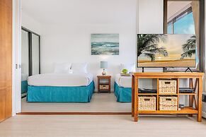 Mountain View Condo with 2 Double Beds and Parking