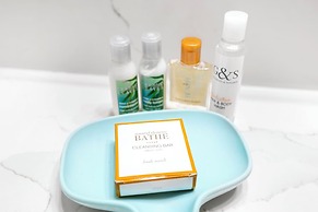 Mountain View Condo with 2 Double Beds and Parking