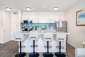 Mountain View Condo with 2 Double Beds and Parking