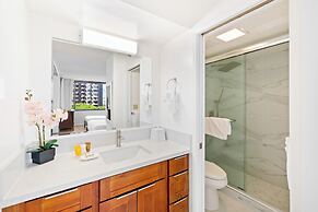 Mountain View Condo with 2 Double Beds and Parking