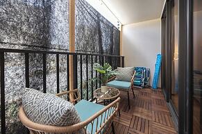 Mountain View Condo with 2 Double Beds and Parking