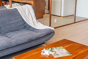 Mountain View Condo with 2 Double Beds and Parking