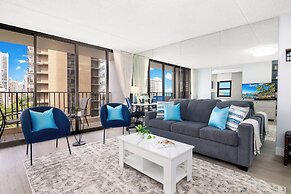 Ocean View Condo with King or Queen Bed and Parking