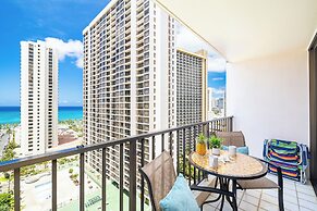 Ocean View Condo with King or Queen Bed and Parking