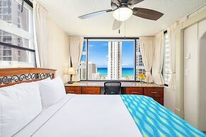 Ocean View Condo with King or Queen Bed and Parking