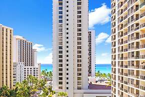 Ocean View Condo with King or Queen Bed and Parking