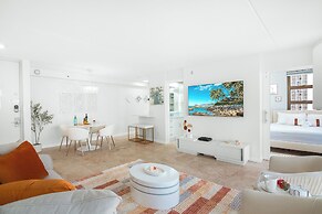 Ocean View Condo with King or Queen Bed and Parking