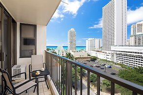 Ocean View Condo with King or Queen Bed and Parking
