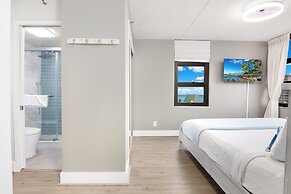 Ocean View Condo with King or Queen Bed and Parking