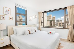 Ocean View Condo with King or Queen Bed and Parking