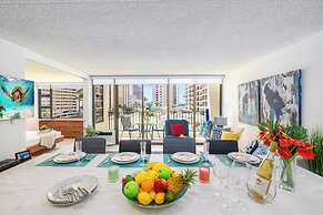 Ocean View Condo with King or Queen Bed and Parking