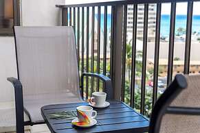 Ocean View Condo with King or Queen Bed and Parking