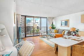 Ocean View Condo with King or Queen Bed and Parking
