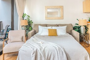 Ocean View Condo with King or Queen Bed and Parking