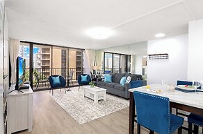 Ocean View Condo with King or Queen Bed and Parking