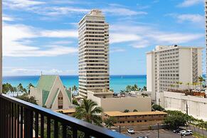 Ocean View Condo with King or Queen Bed and Parking