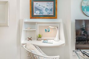 Ocean View Condo with King or Queen Bed and Parking