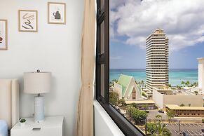 Ocean View Condo with King or Queen Bed and Parking