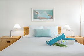 Ocean View Condo with King or Queen Bed and Parking