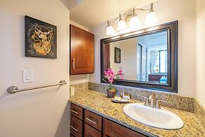 Ocean View Condo with King or Queen Bed and Parking