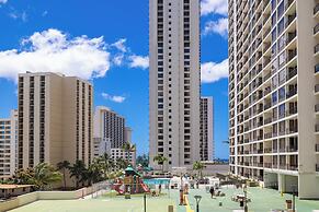 Ocean View Condo with King or Queen Bed and Parking