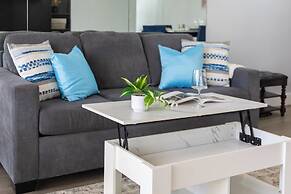 Ocean View Condo with King or Queen Bed and Parking