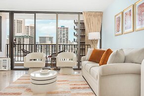 Ocean View Condo with King or Queen Bed and Parking