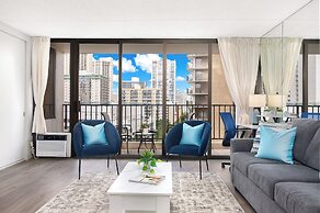 Ocean View Condo with King or Queen Bed and Parking