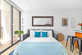 Ocean View Condo with King or Queen Bed and Parking