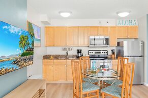 High Floor Mountain View with King or Queen Bed and Parking