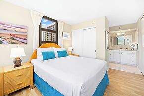 High Floor Mountain View with King or Queen Bed and Parking