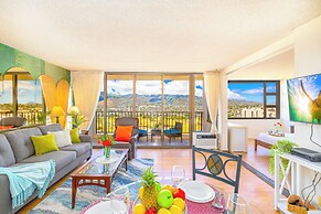 High Floor Mountain View with King or Queen Bed and Parking