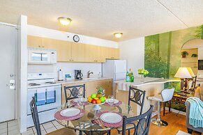 High Floor Mountain View with King or Queen Bed and Parking