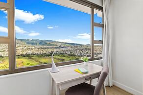 High Floor Mountain View with King or Queen Bed and Parking