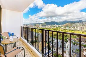 High Floor Mountain View with King or Queen Bed and Parking