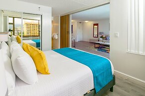 Mountain View Condo with King or Queen Bed and Parking