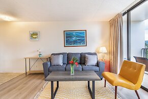 Mountain View Condo with King or Queen Bed and Parking