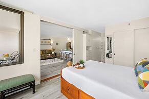 Mountain View Condo with King or Queen Bed and Parking